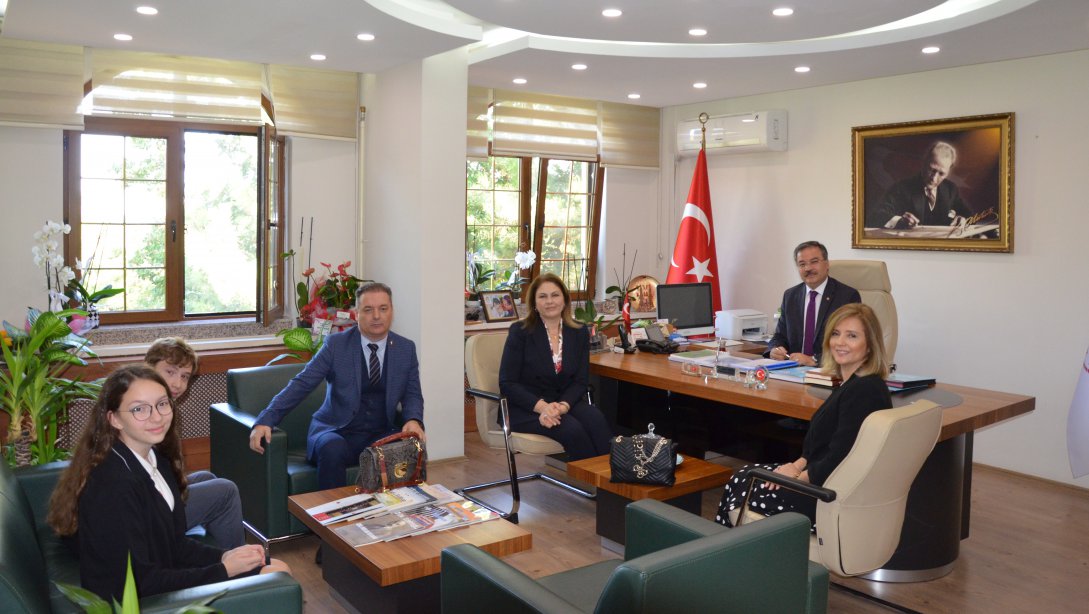 Edirne TED Koleji Yöneticileri İl Milli Eğitim Müdürümüz Sayın Dr. Önder Arpacı'yı Makamında Ziyaret Etti.