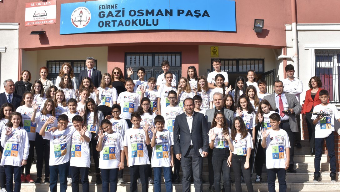 Gazi Osmanpaşa Ortaokulunda 4006 TÜBİTAK Bilim Fuarı Düzenlendi.