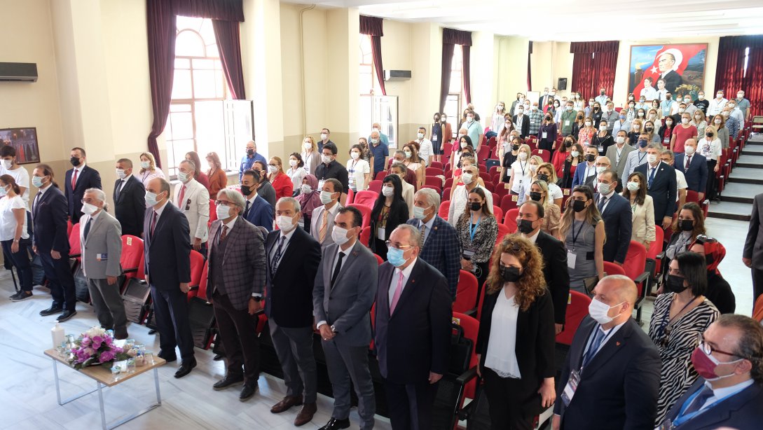 UEDFOR- II Ulusal Eğitimde Dönüşüm Forumu Edirne'mize Hayırlı Olsun.