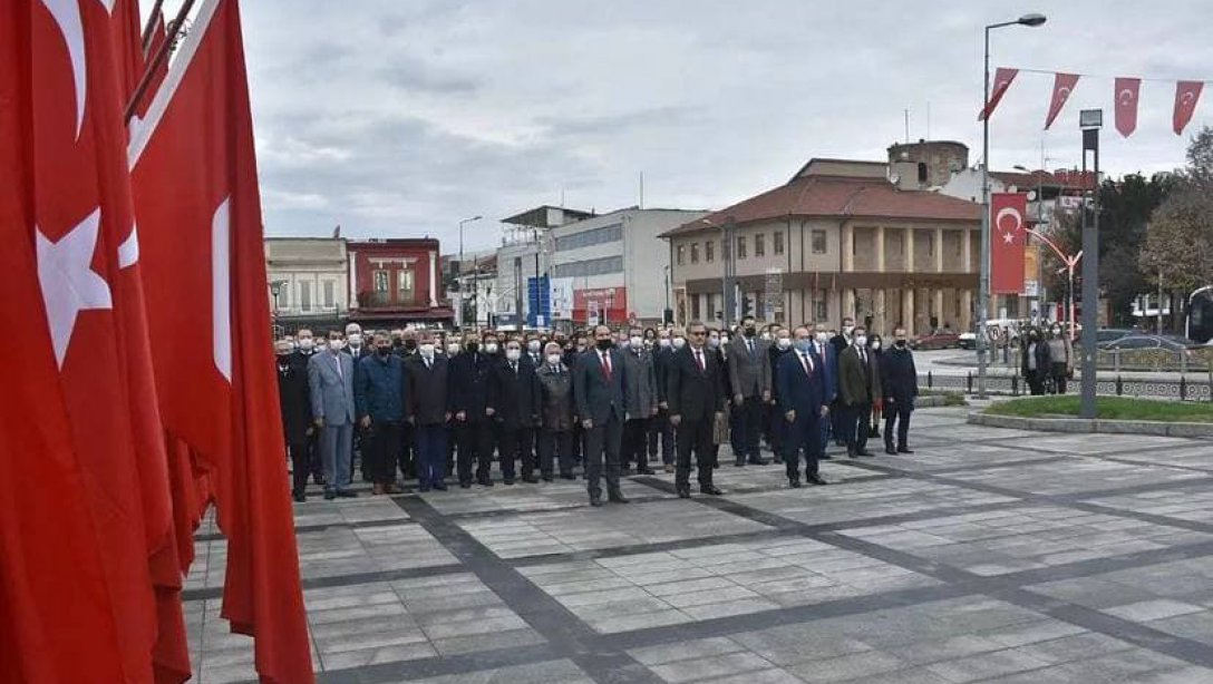 24 Kasım Öğretmenler Günü Kutlamaları Kapsamında Atatürk Anıtı Çelenk Sunma Töreni Gerçekleştirildi.