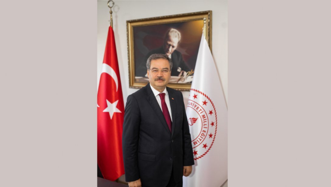 İl Millî Eğitim Müdürümüz Sayın Dr. Önder Arpacı'nın Cumhuriyetimizin Kuruluşunun 100. Yılı Mesajı 