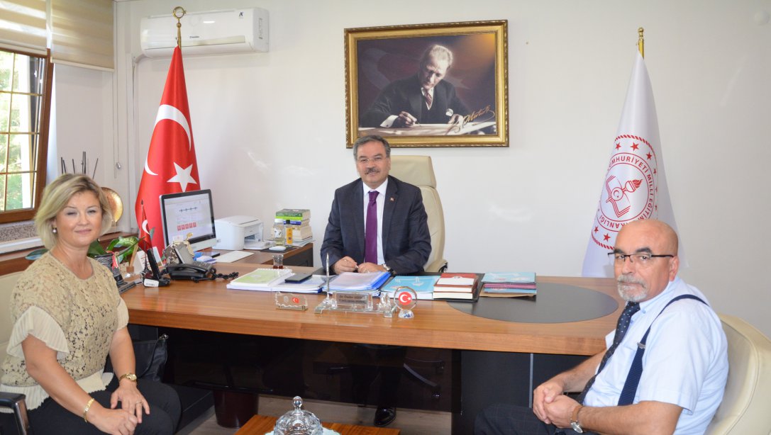 Edirne Fen Bilimleri Okul Müdürleri İl Milli Eğitim Müdürümüz Sayın Dr. Önder Arpacı'yı Makamında Ziyaret Etti.