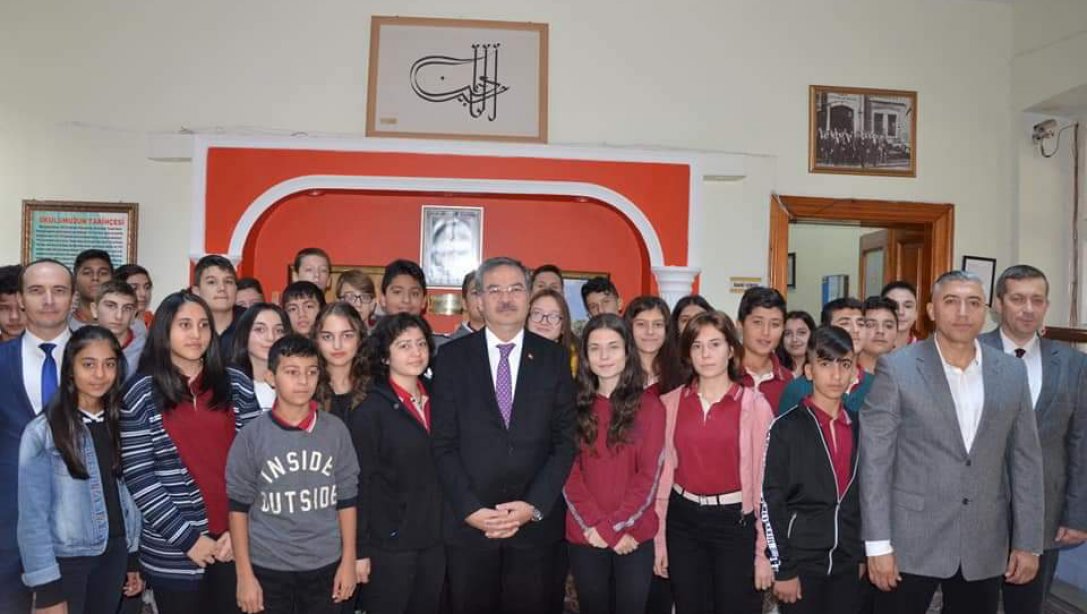 İl Millî Eğitim Müdürümüz Sayın Dr. Önder Arpacı Tarafından 1. Murat Anadolu Lisesi'nde Düzenlenen 