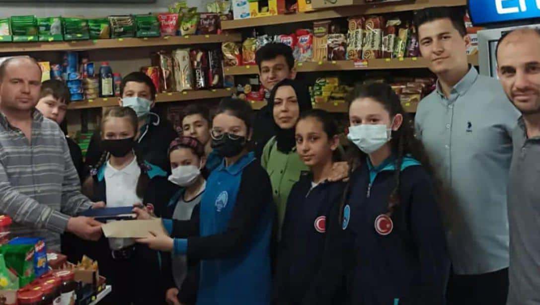 Edirne Selimiye İmam Hatip Ortaokulu Sevgili Öğrencilerimiz Ramazan Ayı Ruhuyla Yaptıkları Hayırlar ile Gönüllere Dokunuyor.
