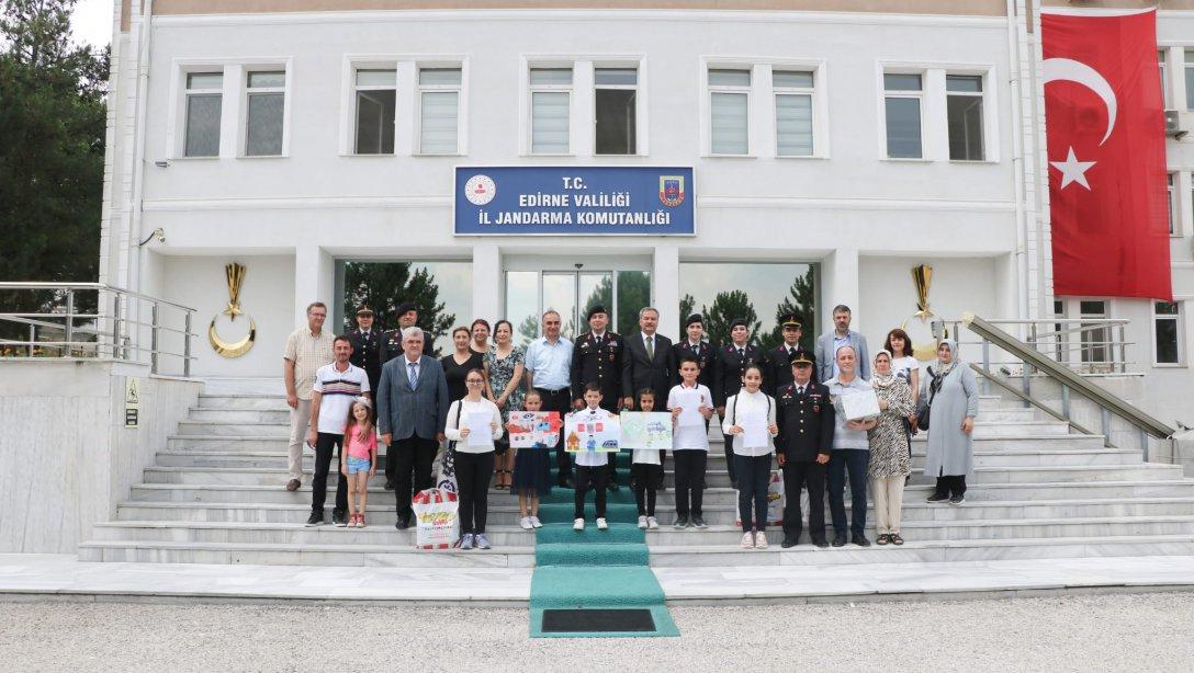 Jandarma Teşkilatının Kuruluşunun 183. Yıl Dönümü Dolayısıyla Düzenlenen Yarışmalarda Dereceye Giren Öğrencilerimize Ödülleri Verildi.