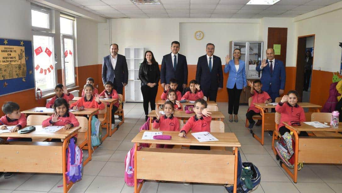 Edirne Valimiz Sayın H. Kürşat Kırbıyık'tan Okullarımıza Ziyaret