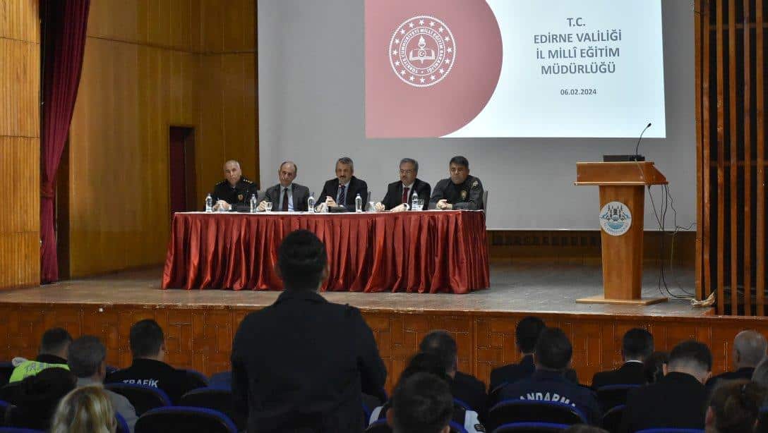 Eğitim Öğretim Yılı II. Dönem Tedbirleri Toplantısı Edirne Valimiz Sayın Yunus Sezer Başkanlığında Gerçekleştirildi.