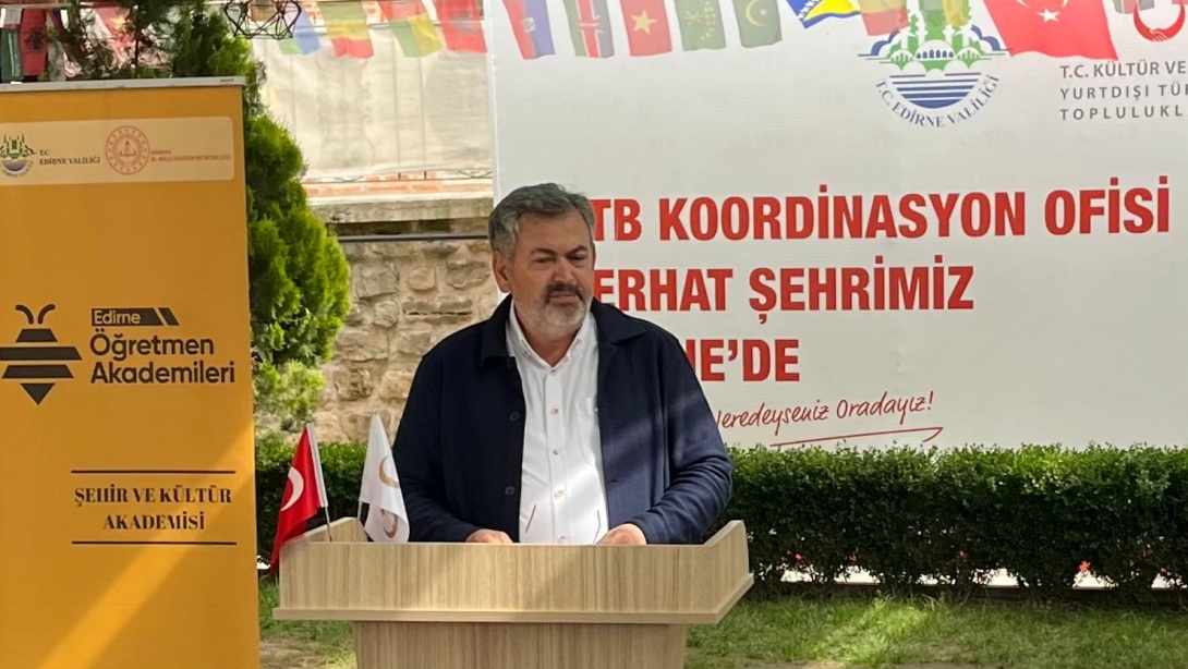 Edirne Şehir ve Kültür Akademisi kapsamında  Sayın Prof. Dr. Mustafa Şentürk Öğretmenlerimiz ile bir araya geldi.