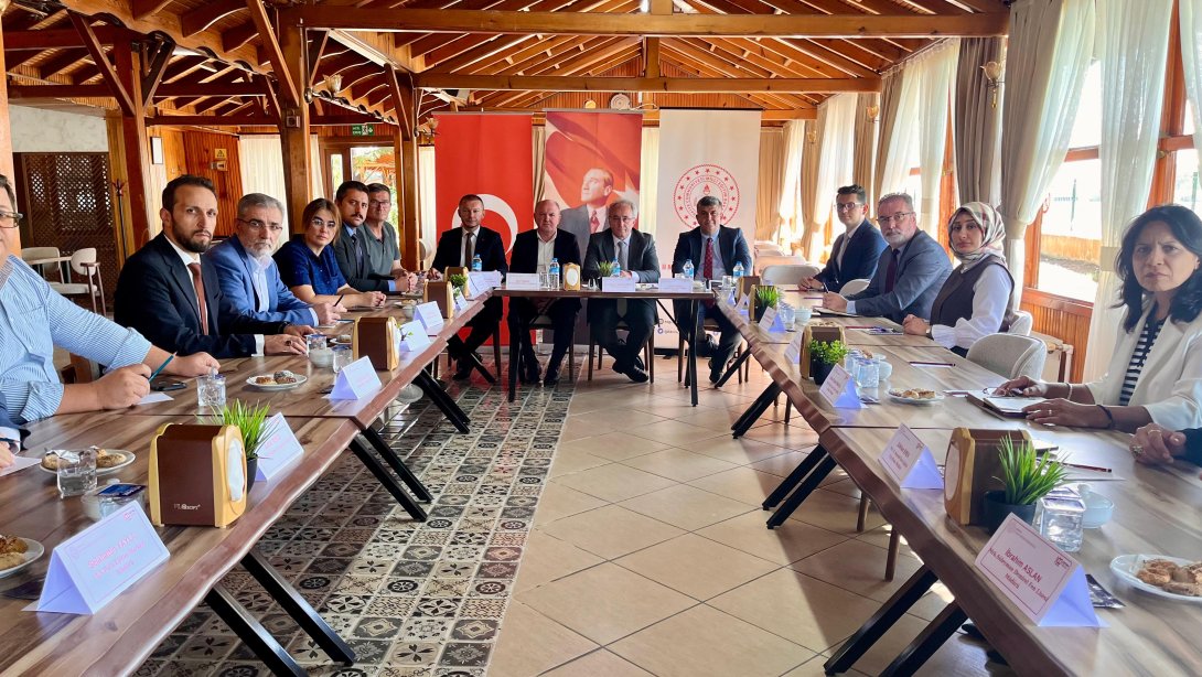 Rehberlik Hizmetleri İl Koordinasyon Toplantısı Gerçekleştirdi